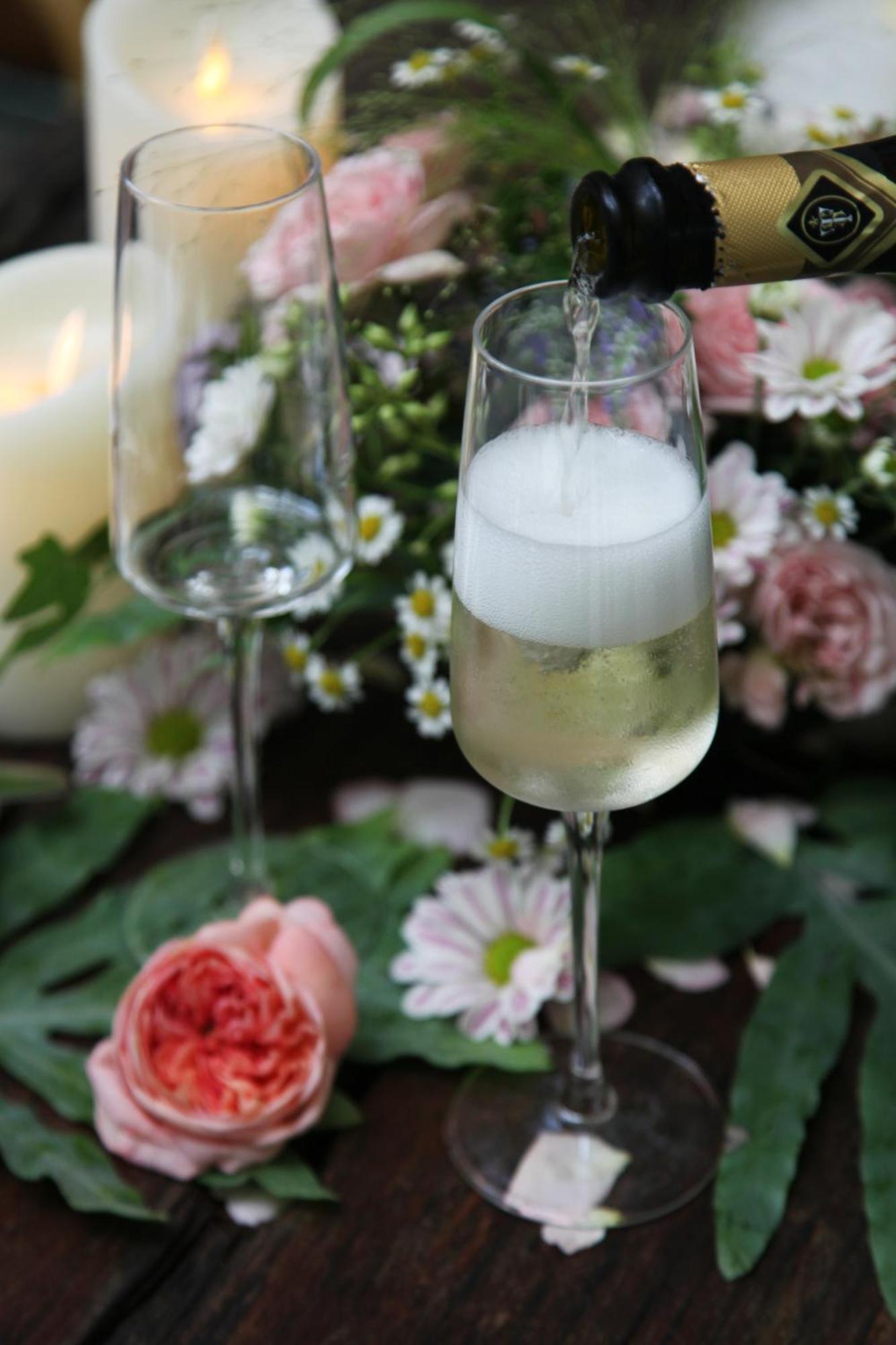 Shenzhen No'6 Garden Villa --French Window With Garden View,Close To Sea World &Shekou Ferry Port &K11 Ecoast &Subway Nearby ,Offer Western Food And Coffee &English Speaking With Tour Services Bagian luar foto
