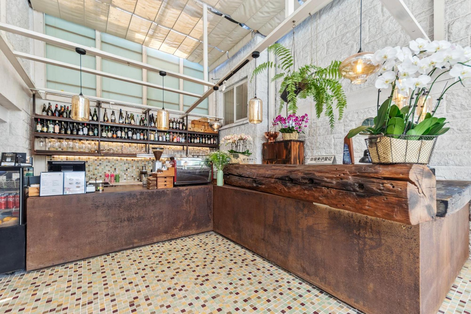 Shenzhen No'6 Garden Villa --French Window With Garden View,Close To Sea World &Shekou Ferry Port &K11 Ecoast &Subway Nearby ,Offer Western Food And Coffee &English Speaking With Tour Services Bagian luar foto