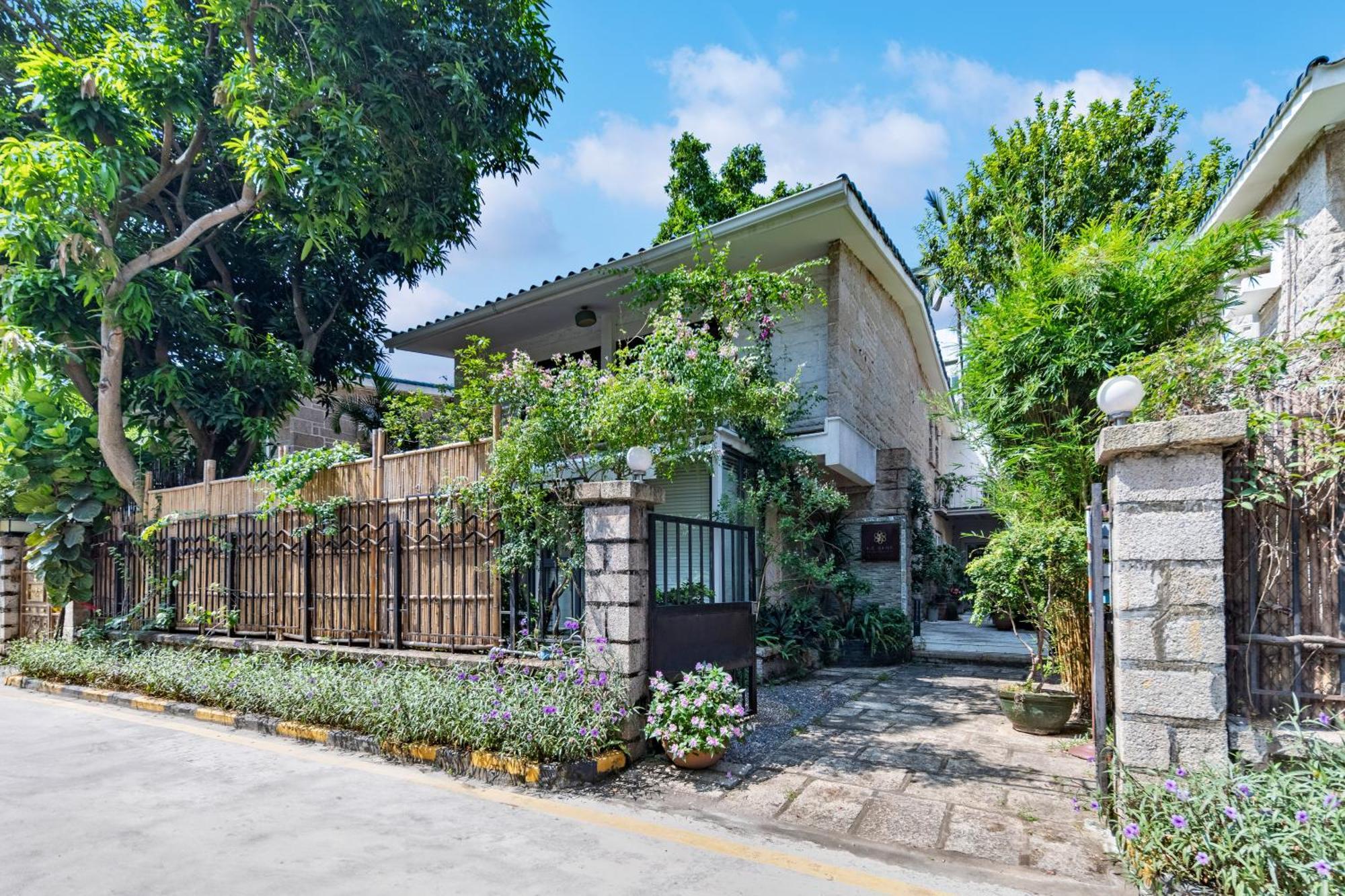 Shenzhen No'6 Garden Villa --French Window With Garden View,Close To Sea World &Shekou Ferry Port &K11 Ecoast &Subway Nearby ,Offer Western Food And Coffee &English Speaking With Tour Services Bagian luar foto