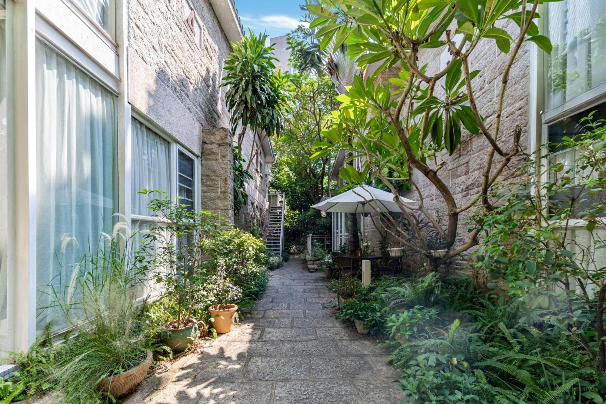 Shenzhen No'6 Garden Villa --French Window With Garden View,Close To Sea World &Shekou Ferry Port &K11 Ecoast &Subway Nearby ,Offer Western Food And Coffee &English Speaking With Tour Services Bagian luar foto