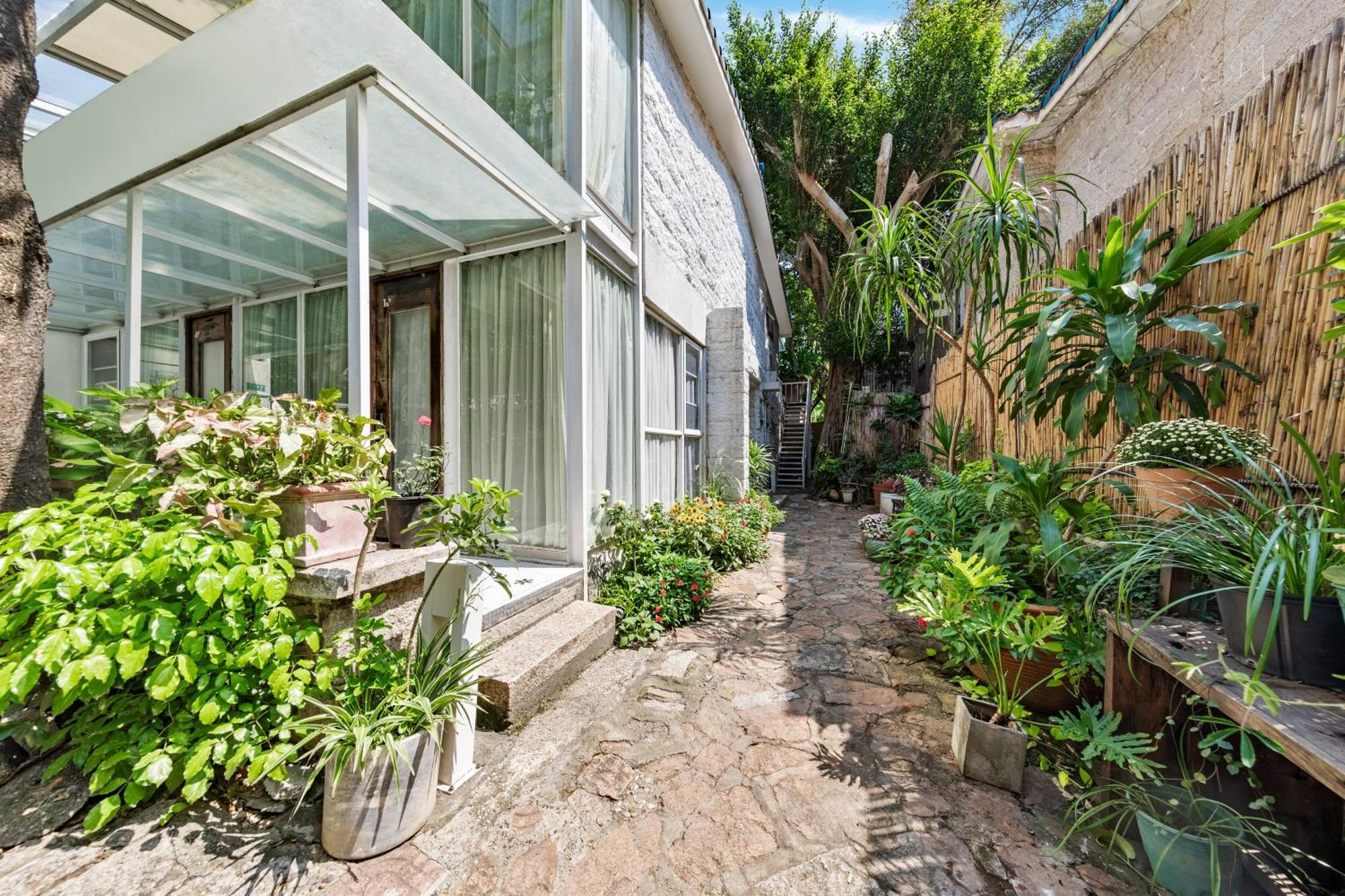 Shenzhen No'6 Garden Villa --French Window With Garden View,Close To Sea World &Shekou Ferry Port &K11 Ecoast &Subway Nearby ,Offer Western Food And Coffee &English Speaking With Tour Services Bagian luar foto