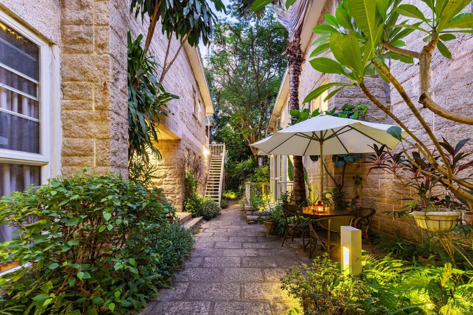 Shenzhen No'6 Garden Villa --French Window With Garden View,Close To Sea World &Shekou Ferry Port &K11 Ecoast &Subway Nearby ,Offer Western Food And Coffee &English Speaking With Tour Services Bagian luar foto